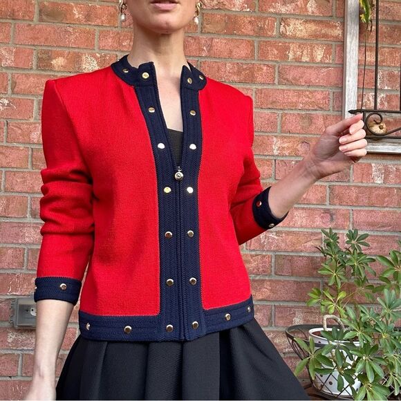St. John Red Navy Zip Sweater Jacket Sz 2 Santana Knit Studded Preppy Office - Picture 2 of 13